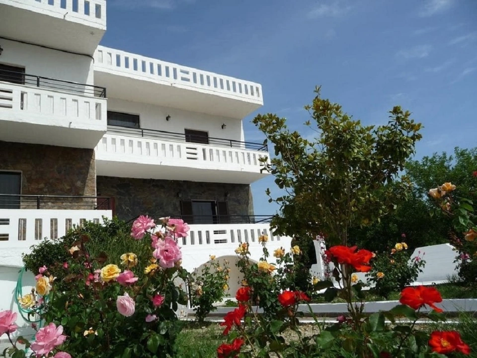 Balcony with sea view 4